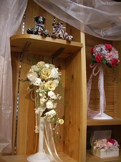 花澤ひふ美（花鈴工房）×桑野朱美（pe'tale）プリザーブドフラワー作品展