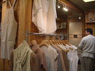 絲を着てくらしをうつくしむ〜Tomoの服展〜
